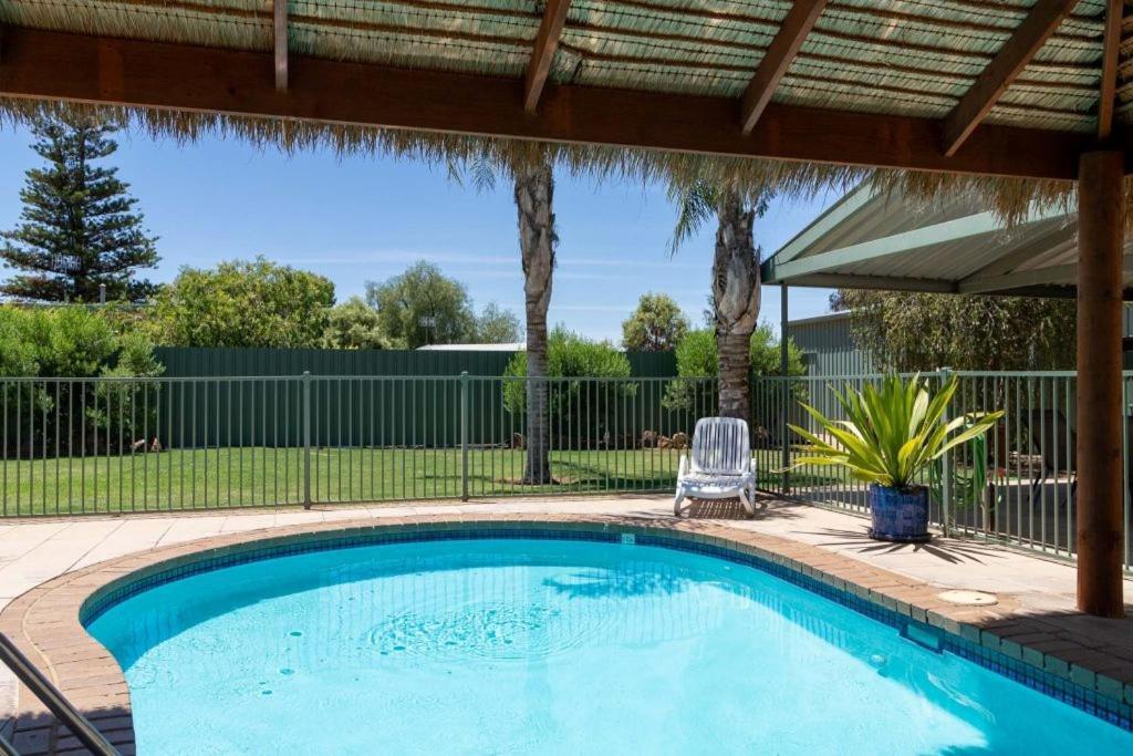 Paringa Caravan Park 伦马克 外观 照片